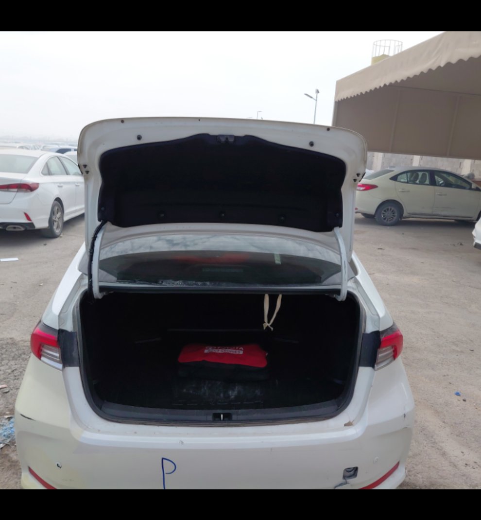 تويوتا كورولا GLI M/R HEV 2021 image