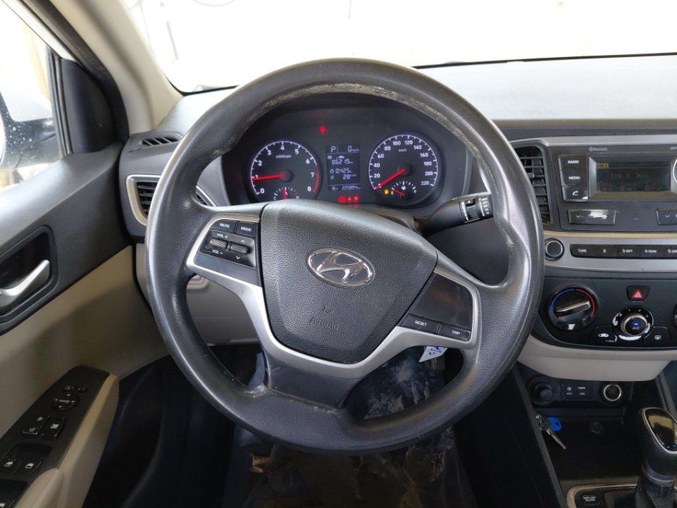 هيونداي أكسنت GL 2020 image