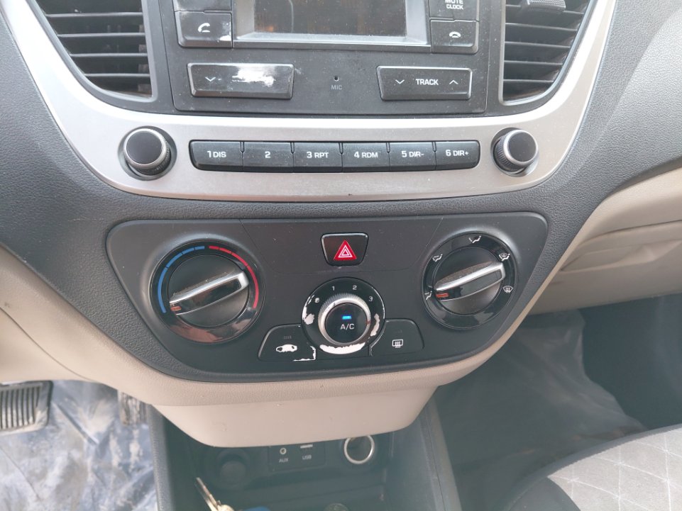 هيونداي أكسنت GL 2020 image