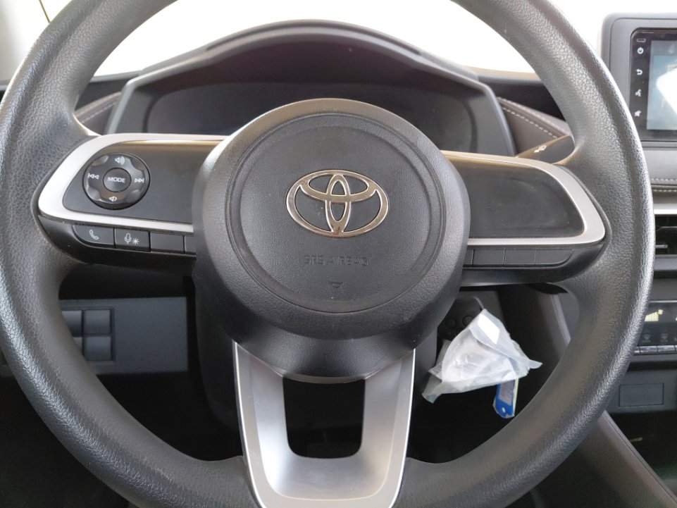 تويوتا يارس SD Y 2024 image