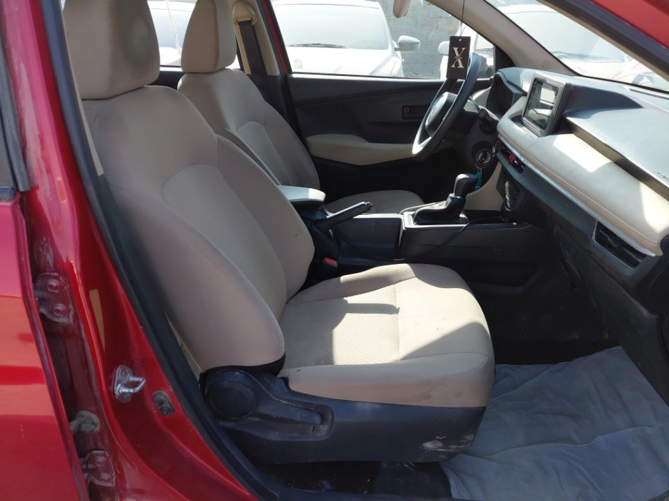 تويوتا يارس SD Y 2023 image