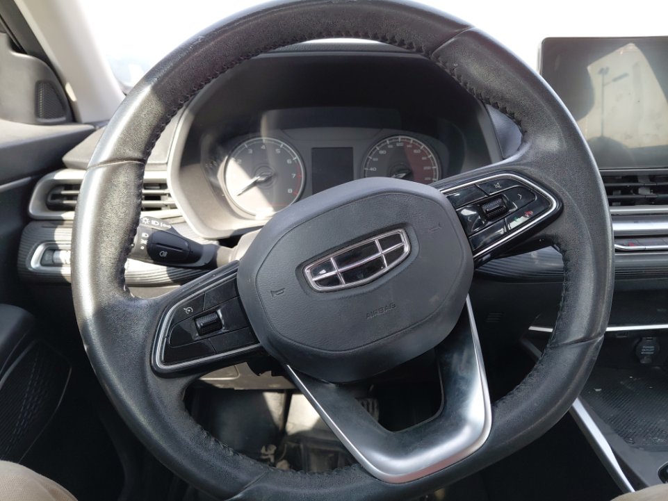 جيلي امجراند STD 2024 image