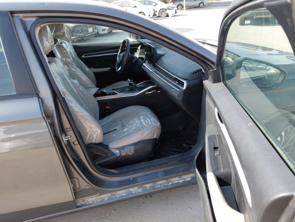 جيلي امجراند STD 2024 image