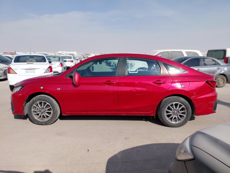 تويوتا يارس SD Y 2023 image