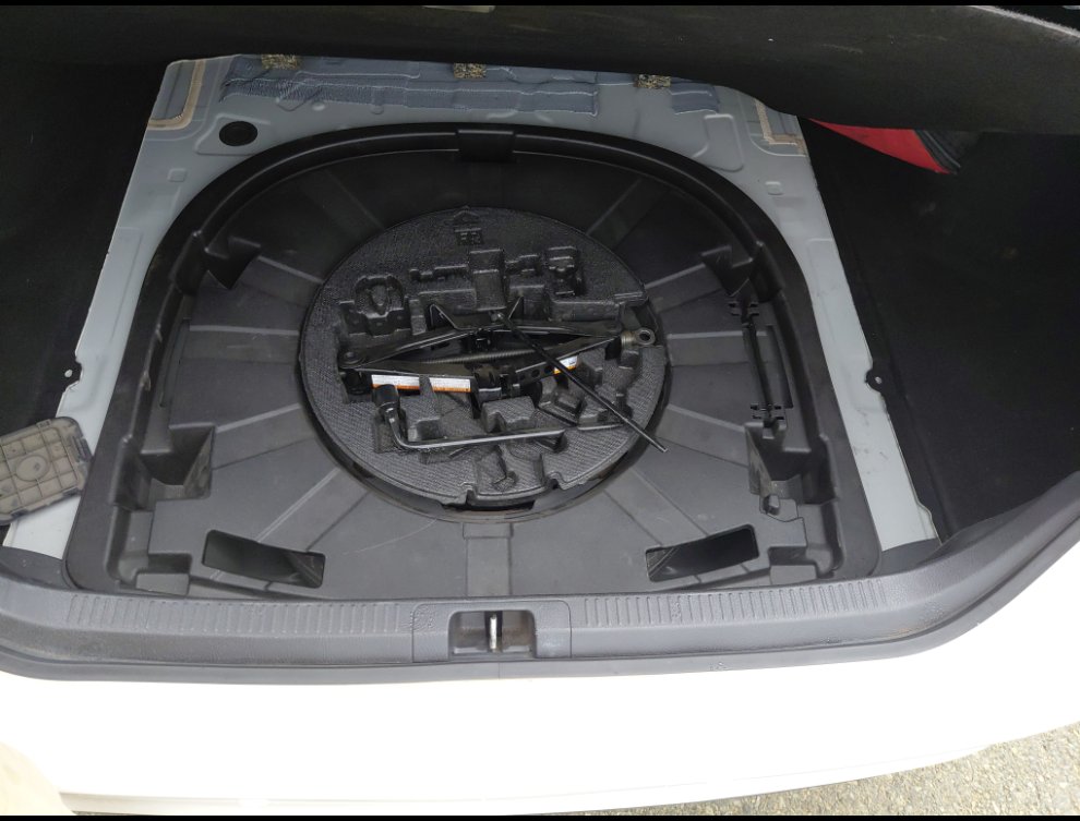 تويوتا كامري LE STD 2024 image