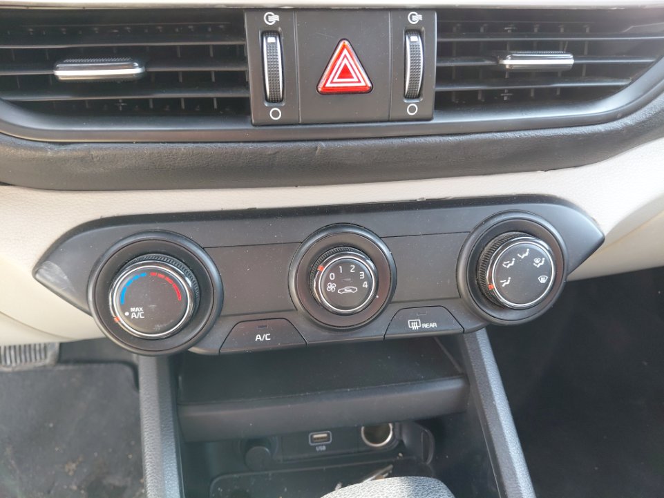 كيا سيراتو LX 2023 image