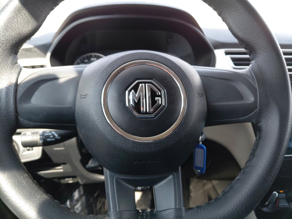 إم جي 5 STD  2023 image