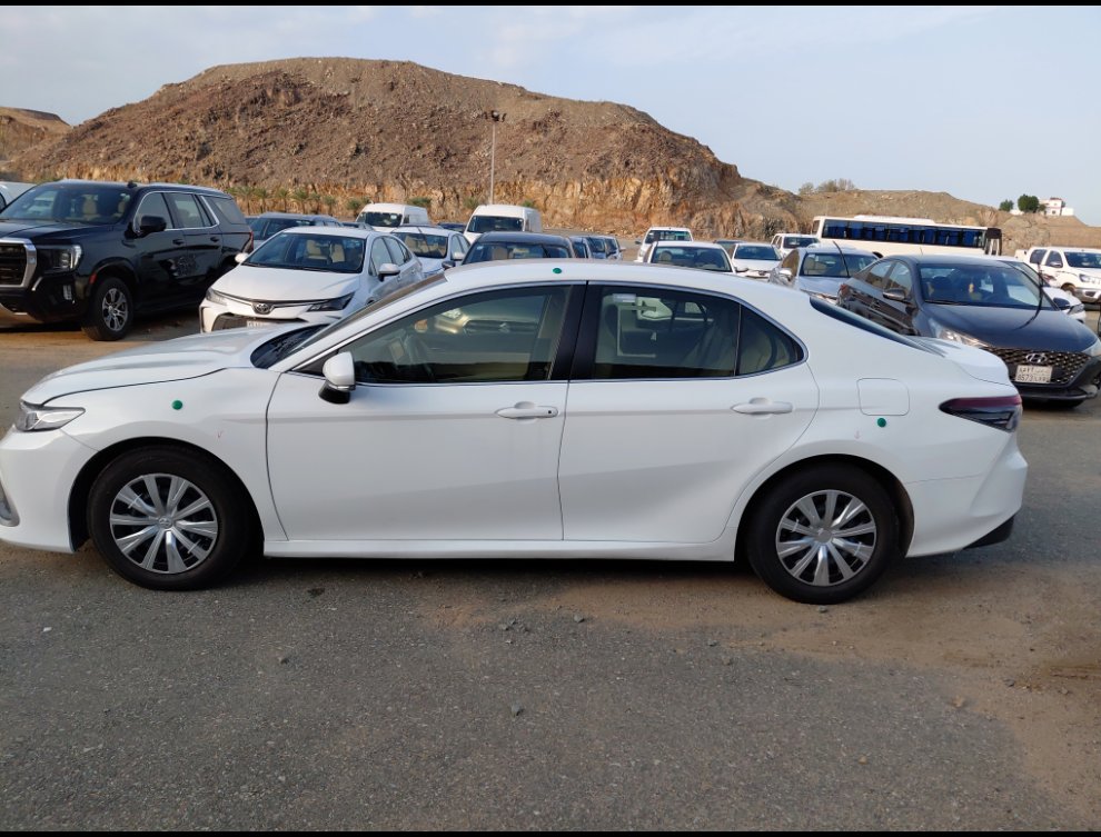 تويوتا كامري LE STD 2024 image