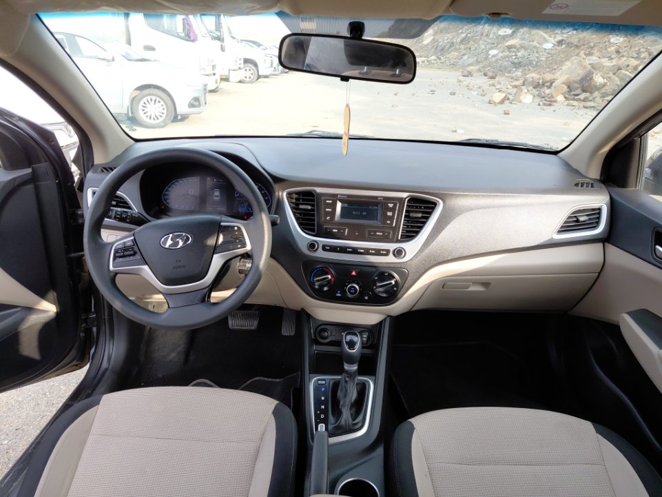 Hyundai Accent Smart  2023 image