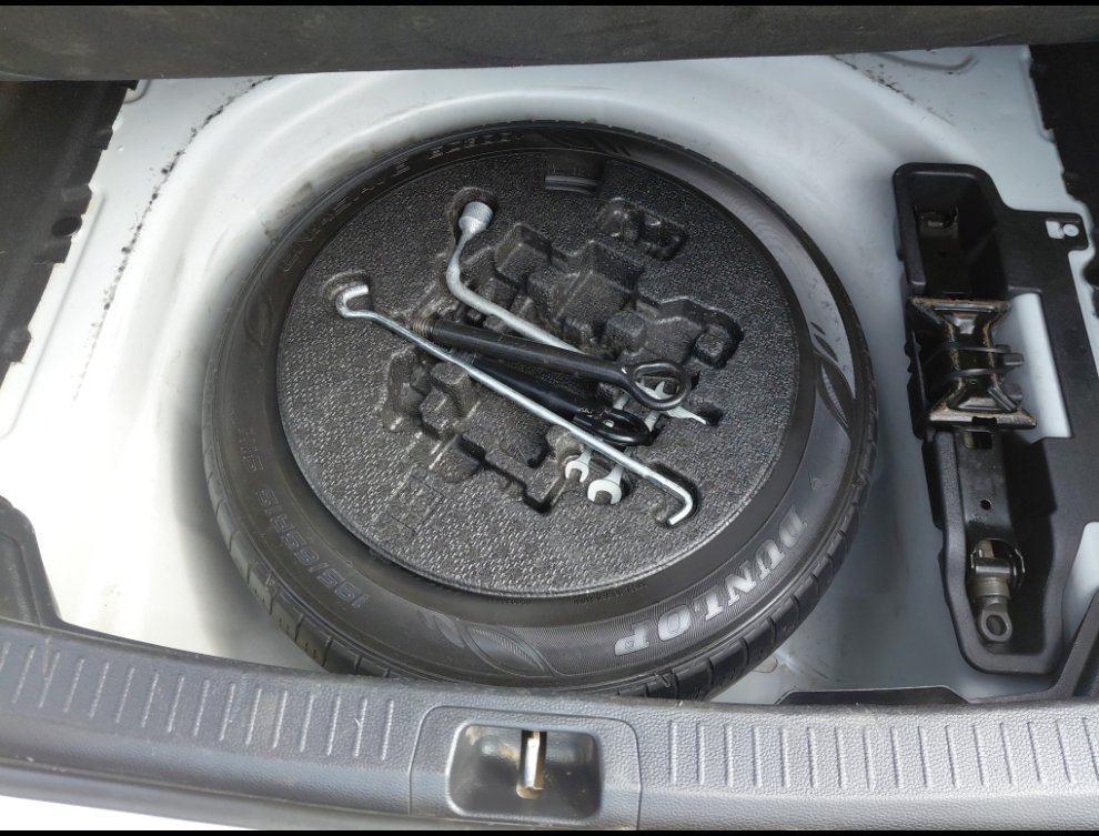 تويوتا كورولا XLI 2024 image