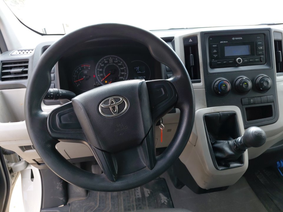 تويوتا هايس فان  2022 image