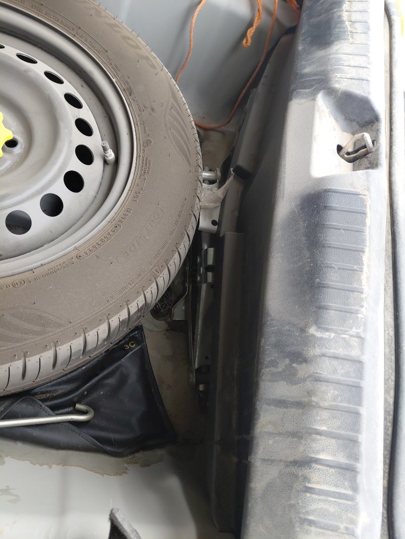 تويوتا يارس SD Y 2024 image