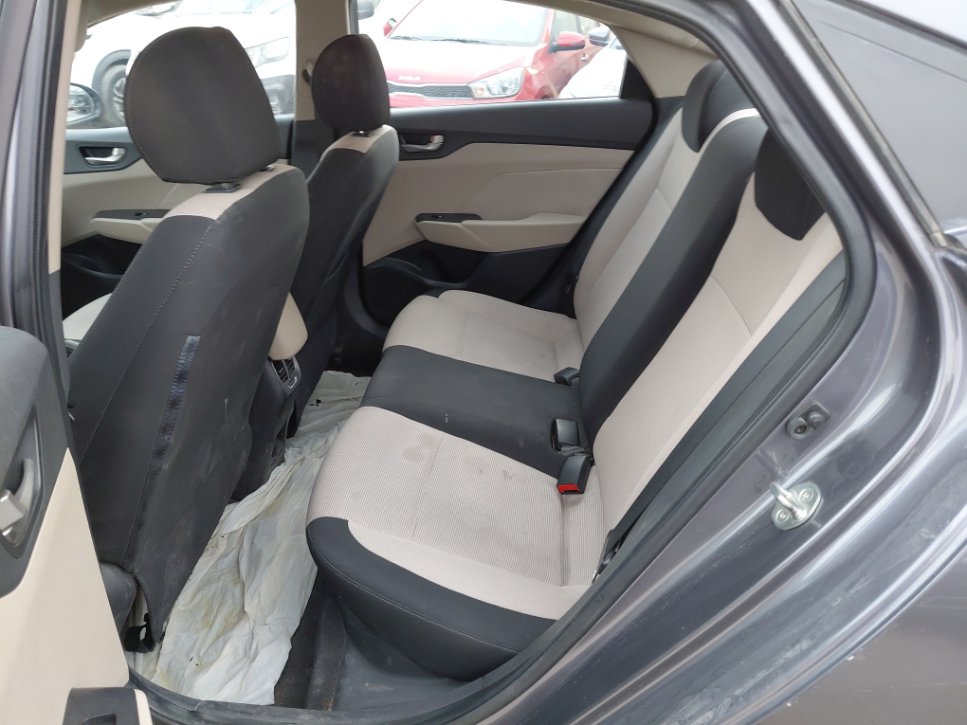 هيونداي أكسنت GL 2020 image