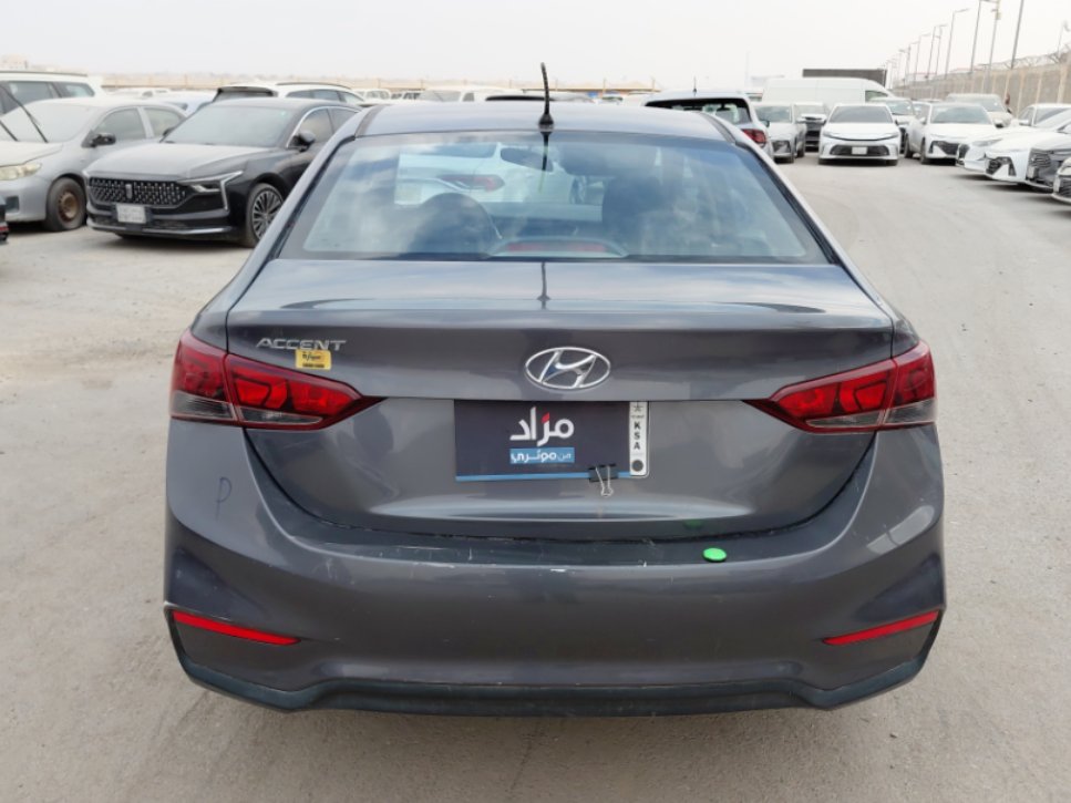 هيونداي أكسنت GL 2020 image