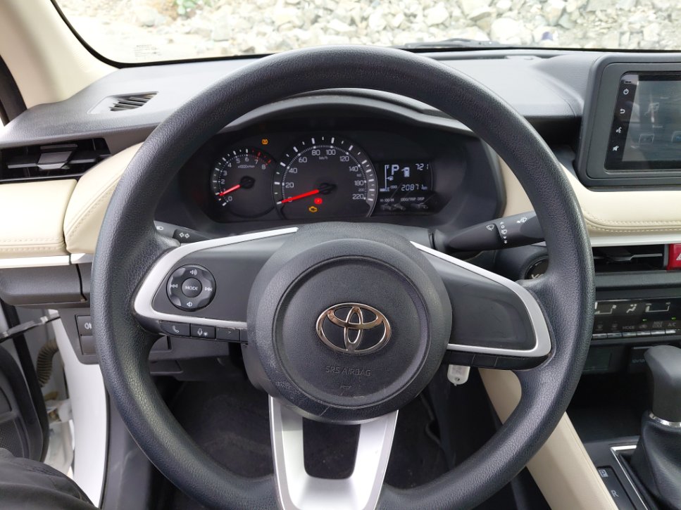 تويوتا يارس Y 2024 image