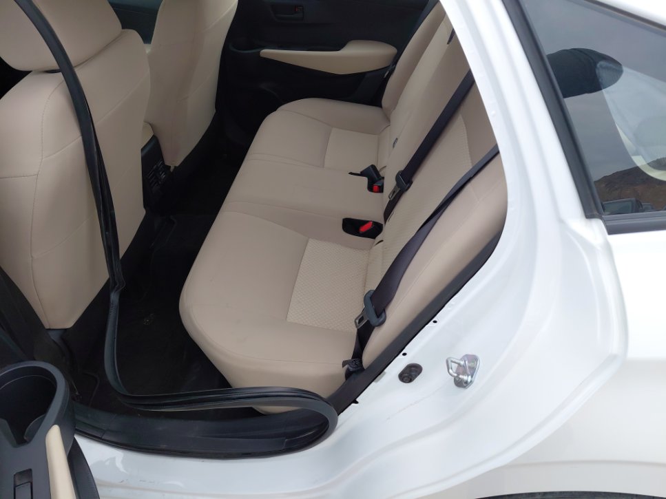 تويوتا يارس Y 2024 image