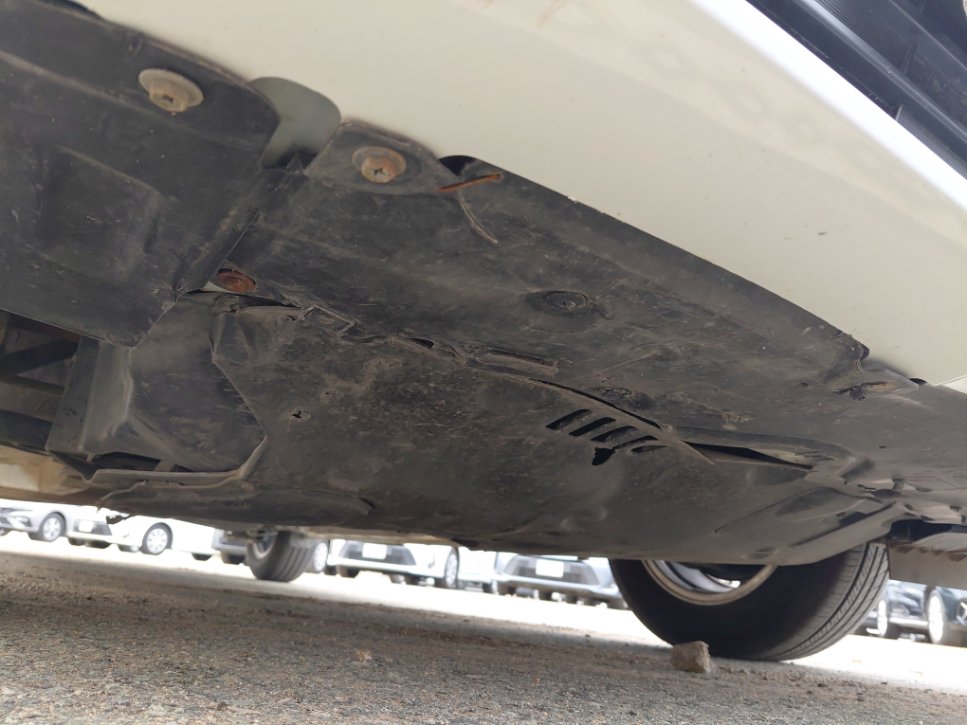 تويوتا يارس Y 2024 image