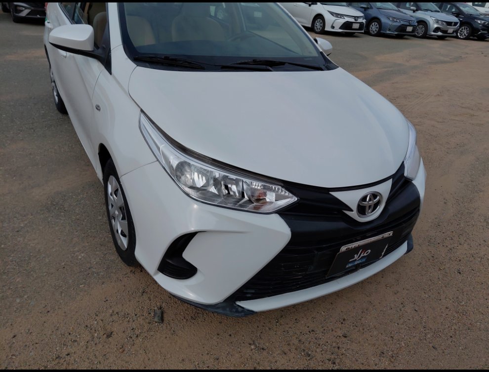 تويوتا يارس Y FLT 2 2022 image