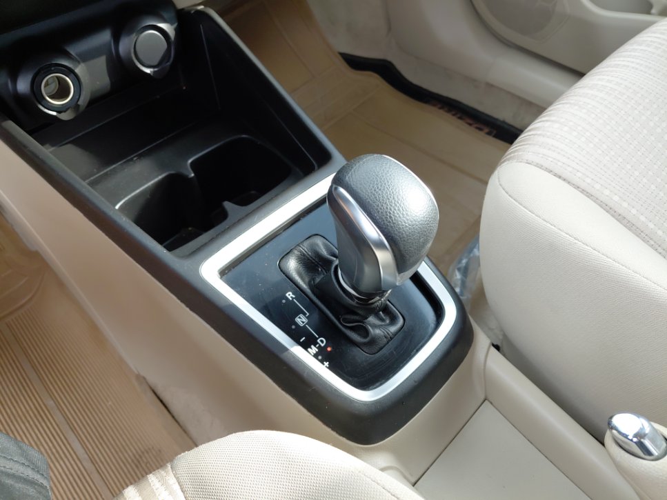 سوزوكي ديزاير GLX 2024 image