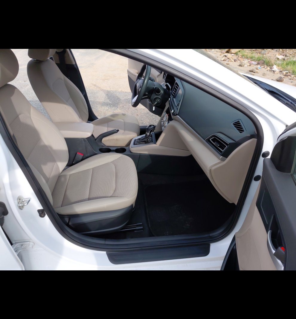 هيونداي إلنترا GL 2020 image