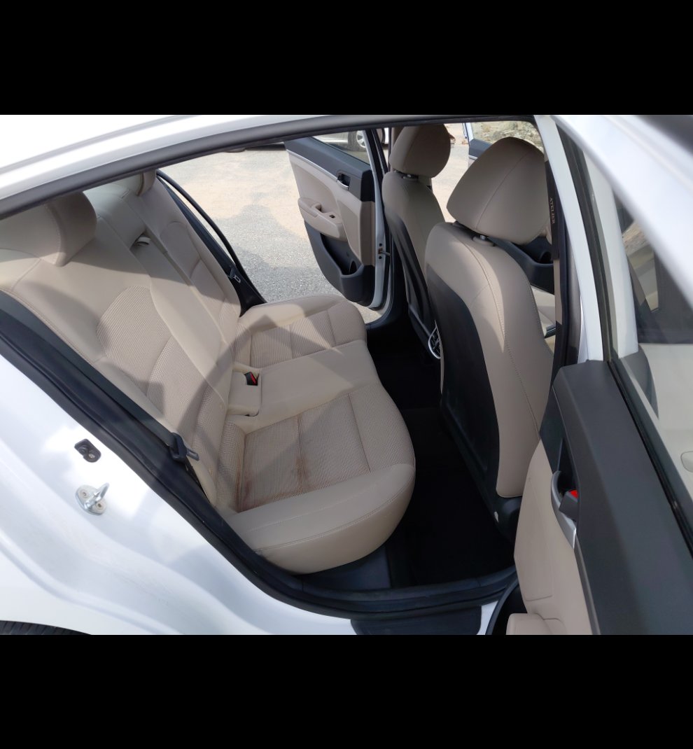 هيونداي إلنترا GL 2020 image