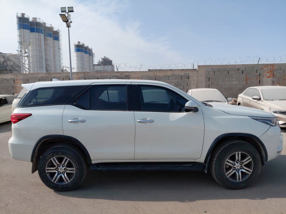 تويوتا فورتشنر GX2 SPORTS  2021 image