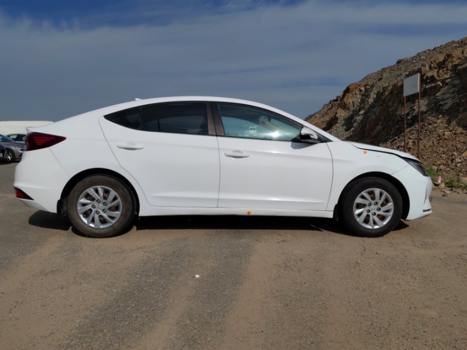 هيونداي إلنترا GL 2020 image