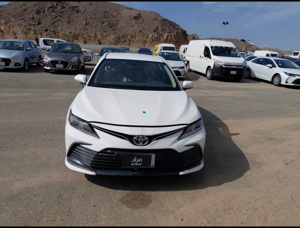 تويوتا كامري LE STD 2024