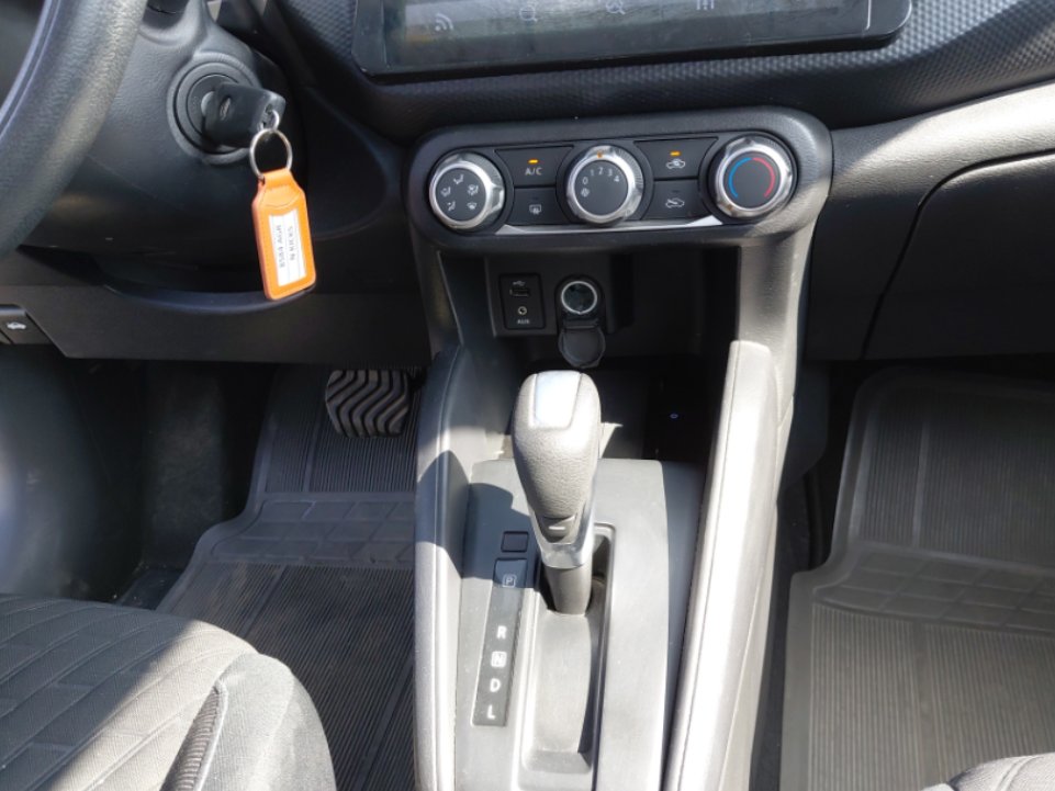 Nissan Kicks S - FWD 2024 image