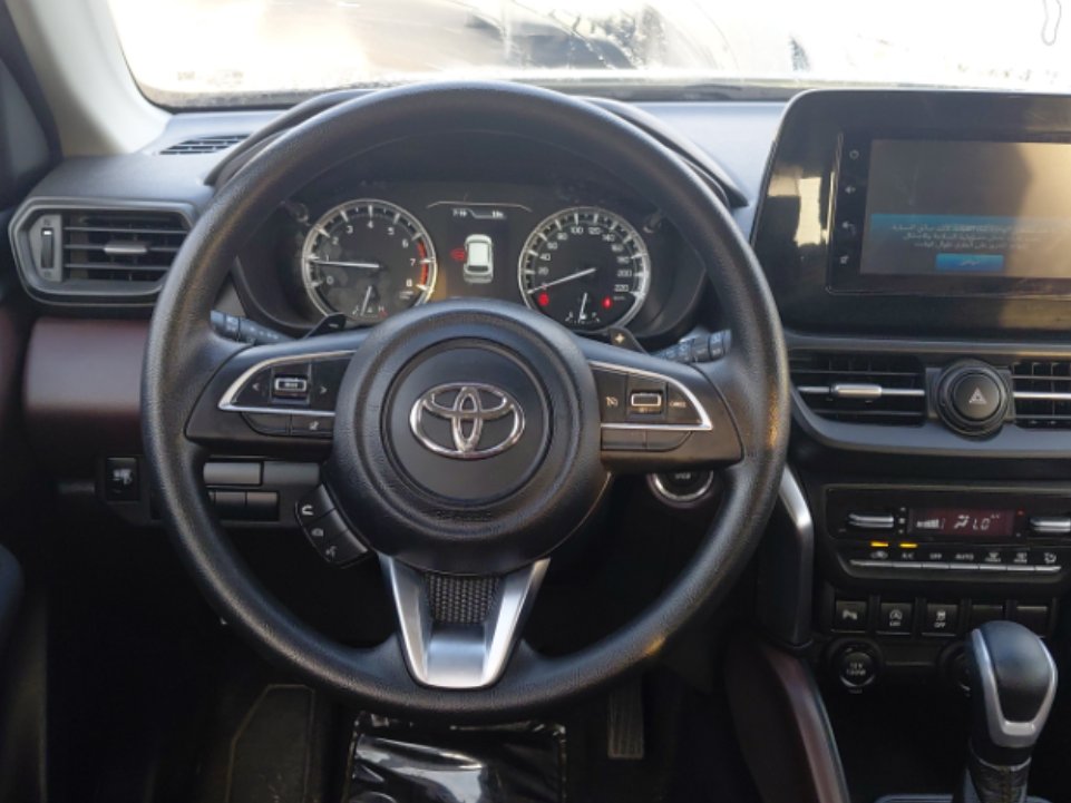 تويوتا اوربان كروز GL  2024 image