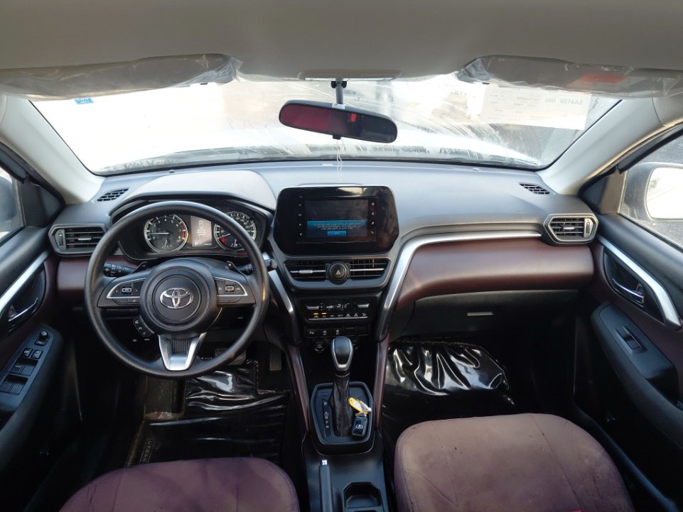 تويوتا اوربان كروز GL  2024 image