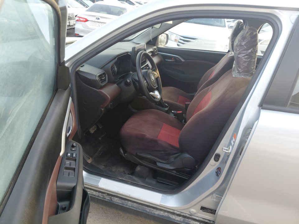 تويوتا اوربان كروز GL  2024 image