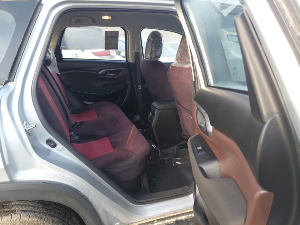 تويوتا اوربان كروز GL  2024 image