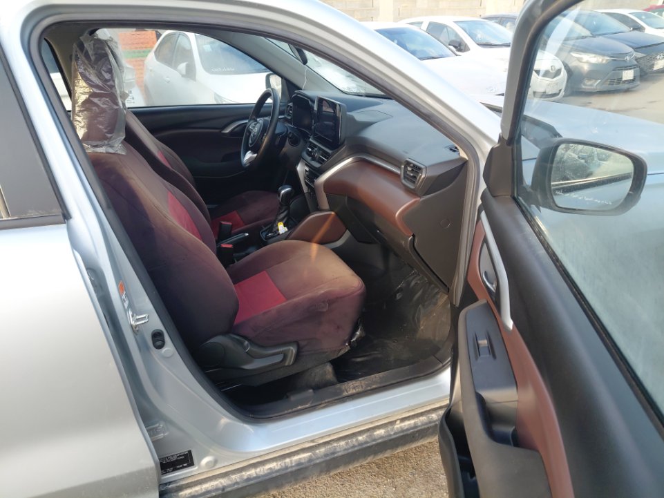 تويوتا اوربان كروز GL  2024 image