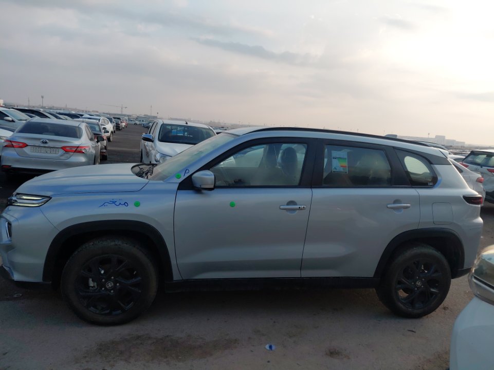 تويوتا اوربان كروز GL  2024 image