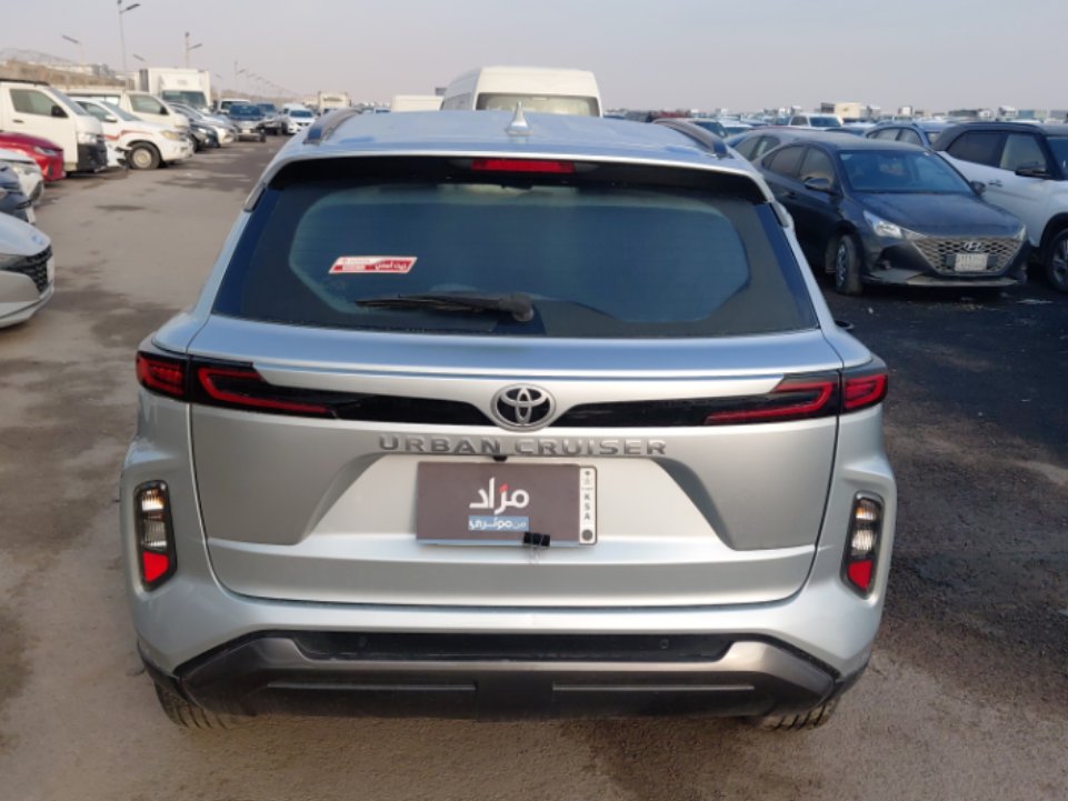 تويوتا اوربان كروز GL  2024 image