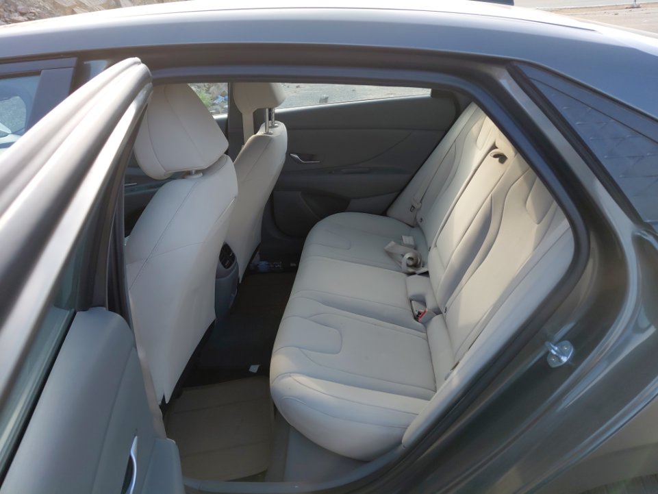 هيونداي إلنترا FLT 2024 image