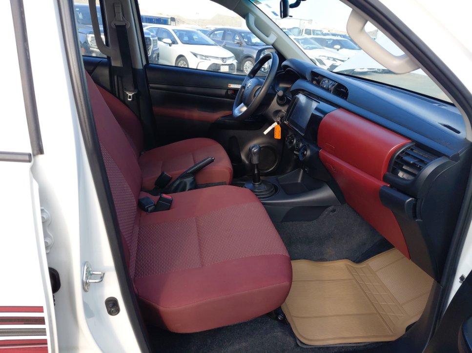 تويوتا هايلكس GL2 2024 image