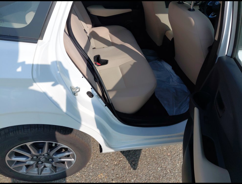 تويوتا يارس Y 2023 image