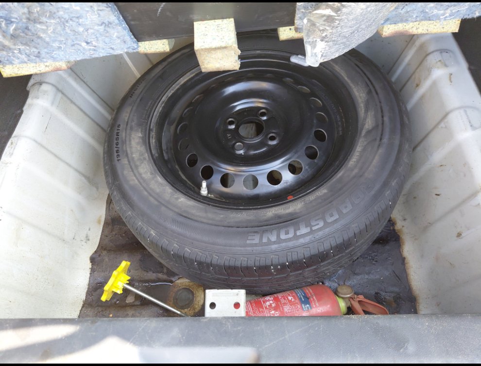 تويوتا يارس Y 2023 image