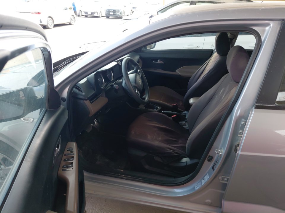 هيونداي أكسنت GL 2024 image