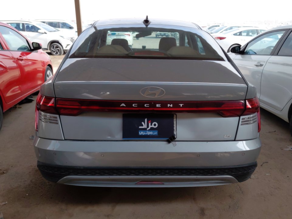 هيونداي أكسنت GL 2024 image