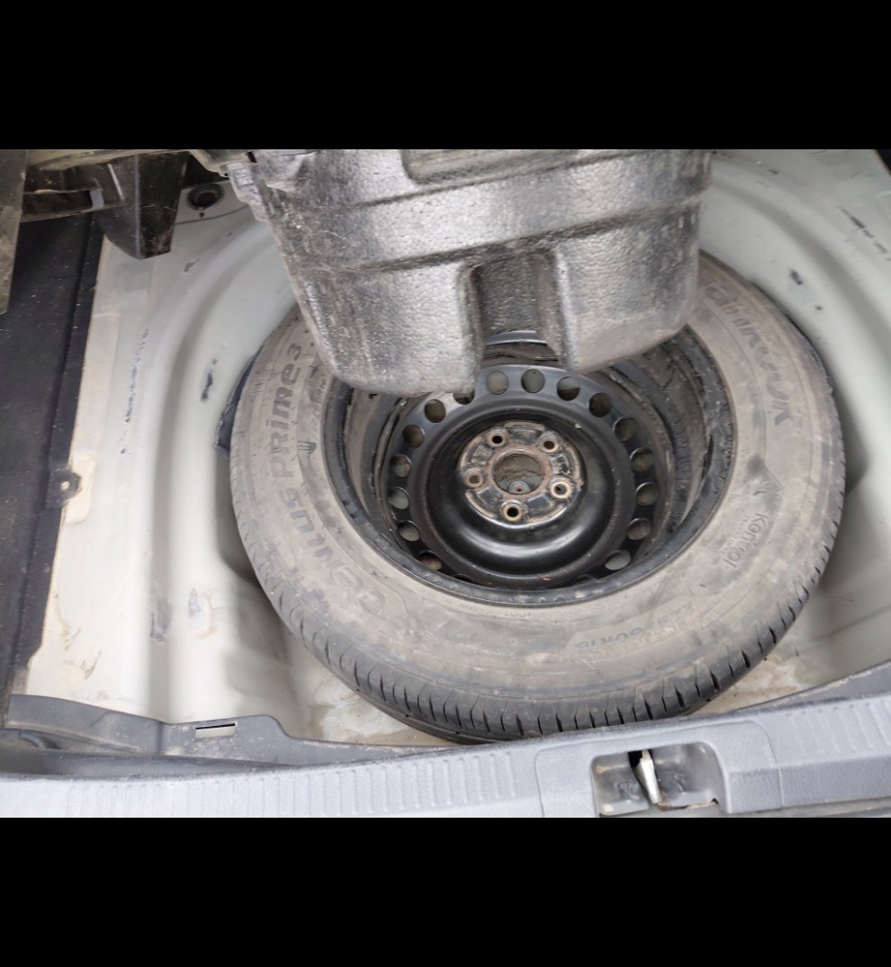 تويوتا كامري LE HEV 2019 image