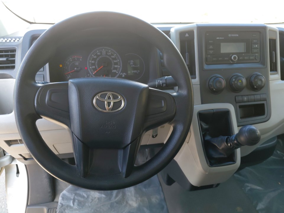 تويوتا هايس فان HIGH ROOF 2022 image