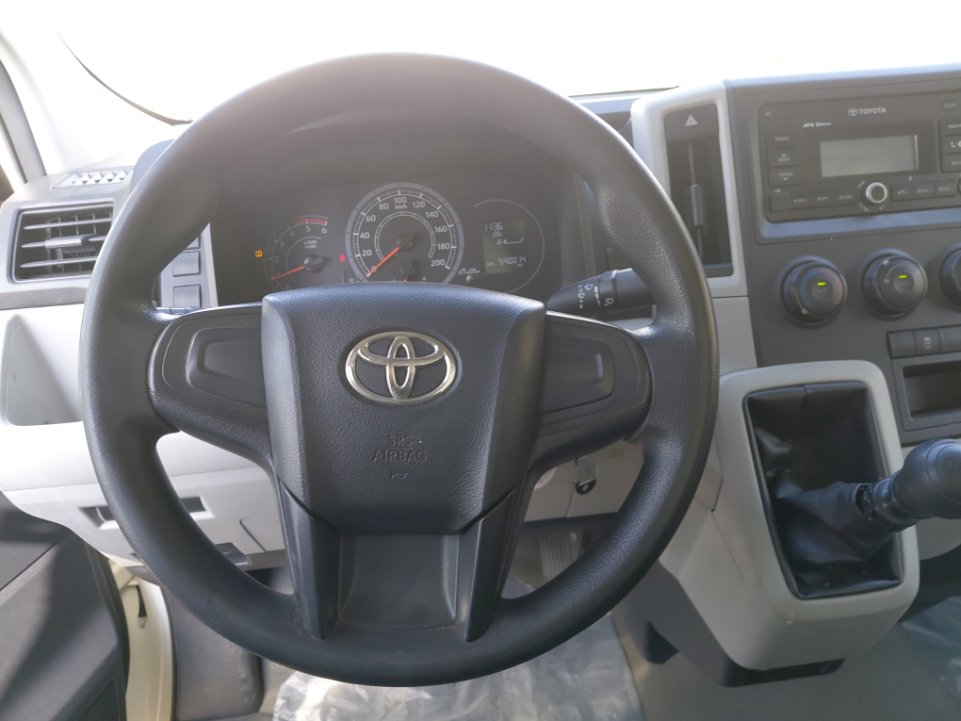 تويوتا هايس فان HIGH ROOF 2022 image