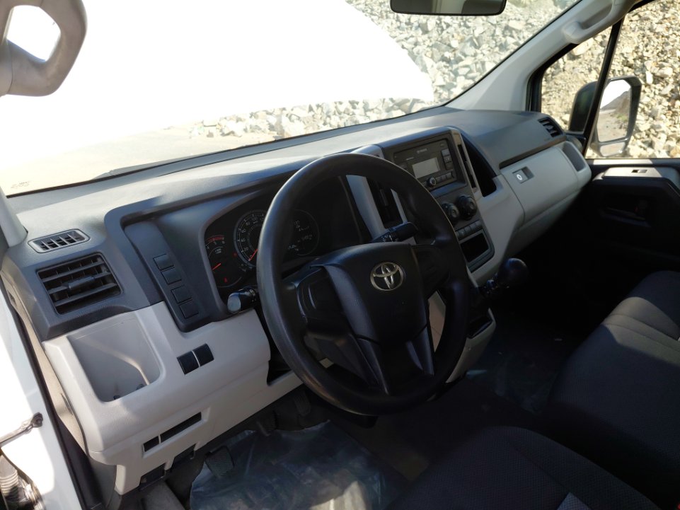 تويوتا هايس فان HIGH ROOF 2022 image