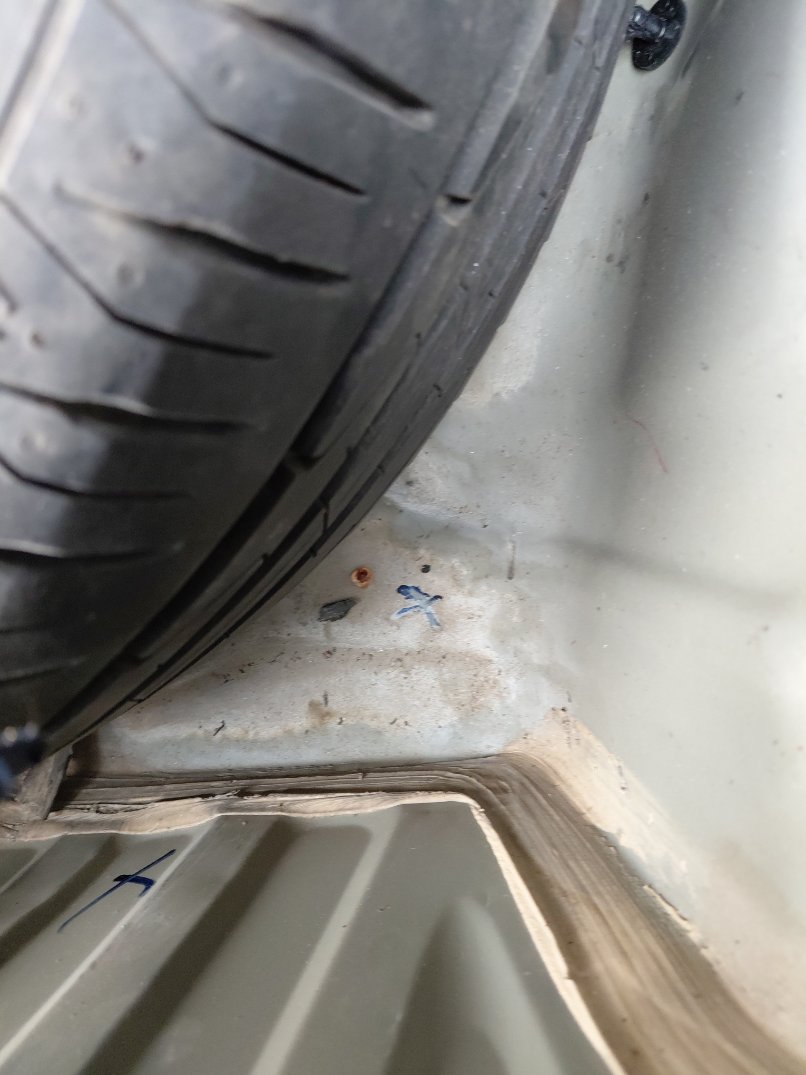 تويوتا كامري LE HEV 2019 image