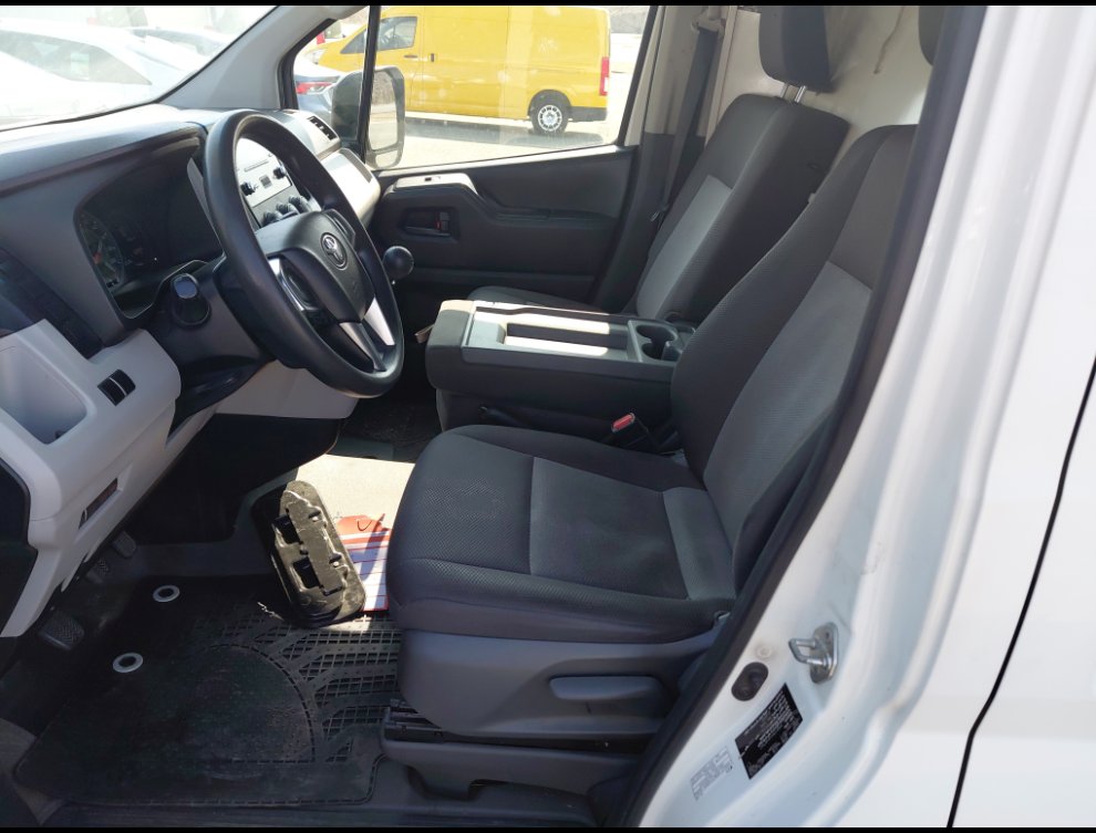 تويوتا هايس فان HIGH ROOF 2023 image