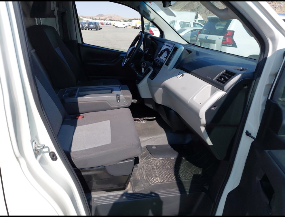 تويوتا هايس فان HIGH ROOF 2023 image