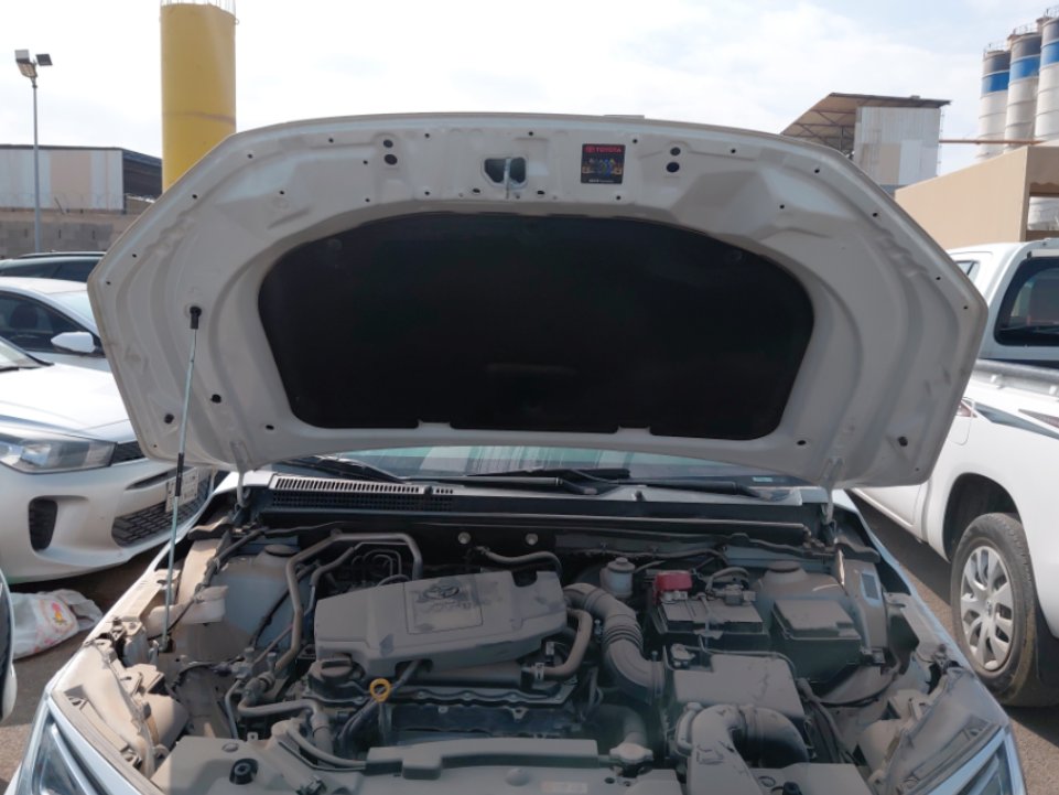 تويوتا يارس Y PLUS 2024 image